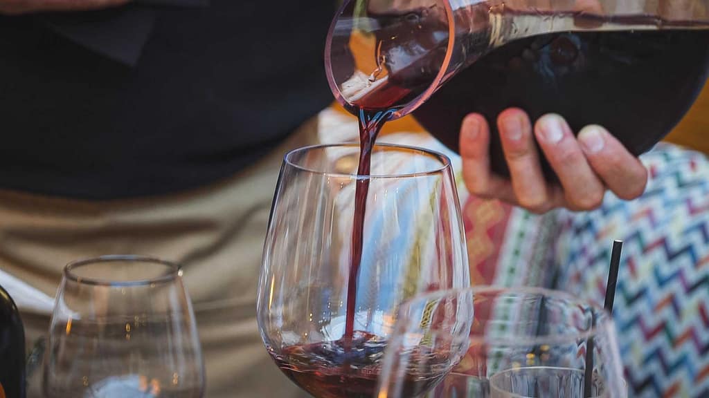 Σχετικά με εμάς 4 επιλεγμένα κρασιά στη Αυλή στα Μάλια